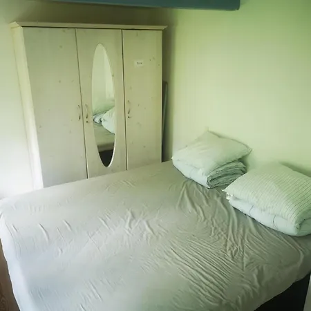 Awesome In With 2 Bedrooms And Wifi Feriehus *